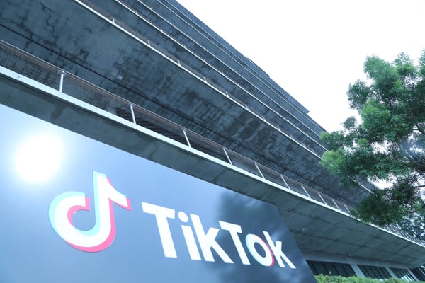 tiktok怎样开佣金账户？